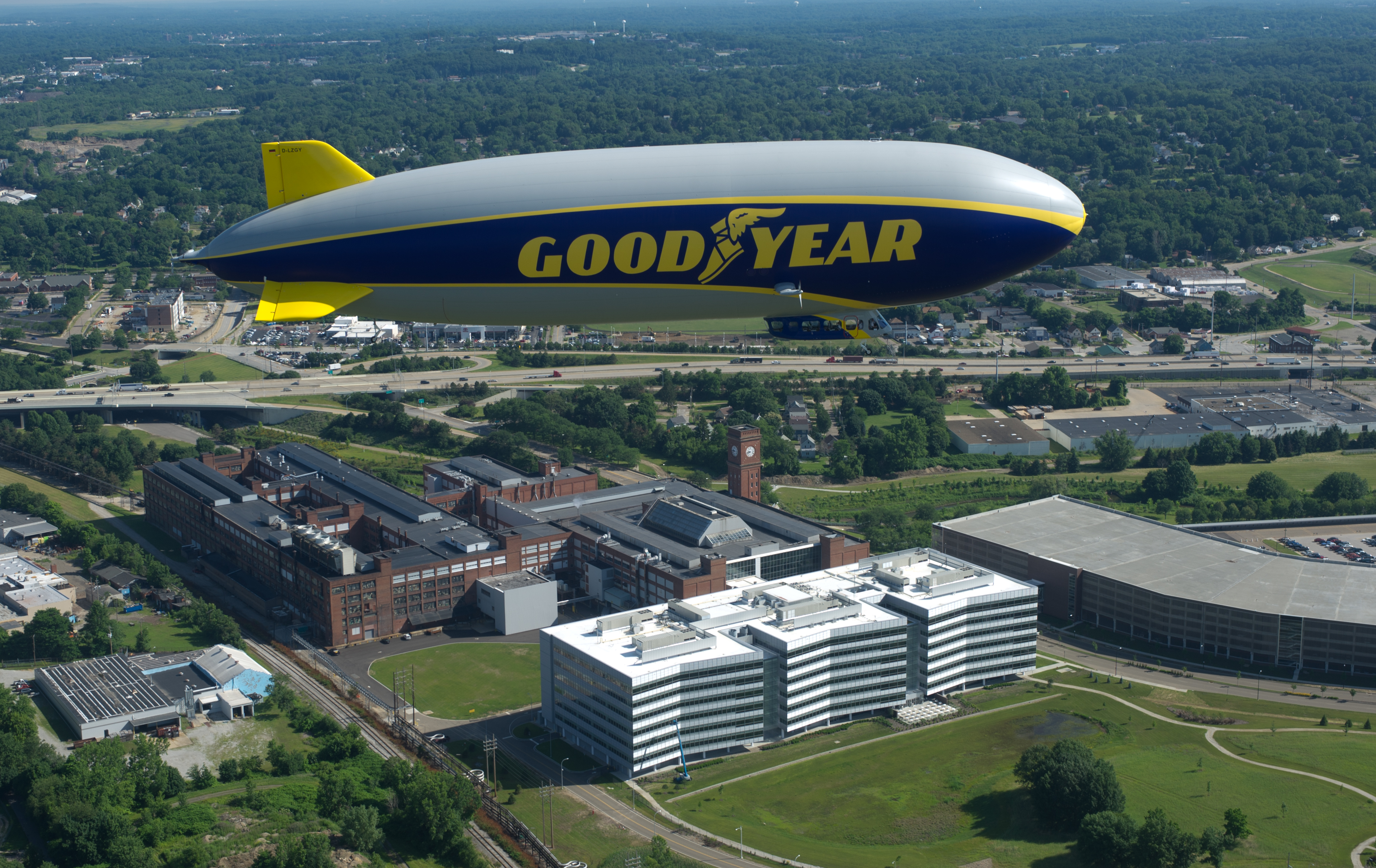 Goodyear company. Фрэнк Сейберлинг. Гудиер компания. Завод Гудиер в Турции. Wingfoot one.